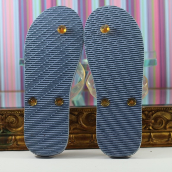 Marilyn Monroe Flip Flops - Picture 4 of 7